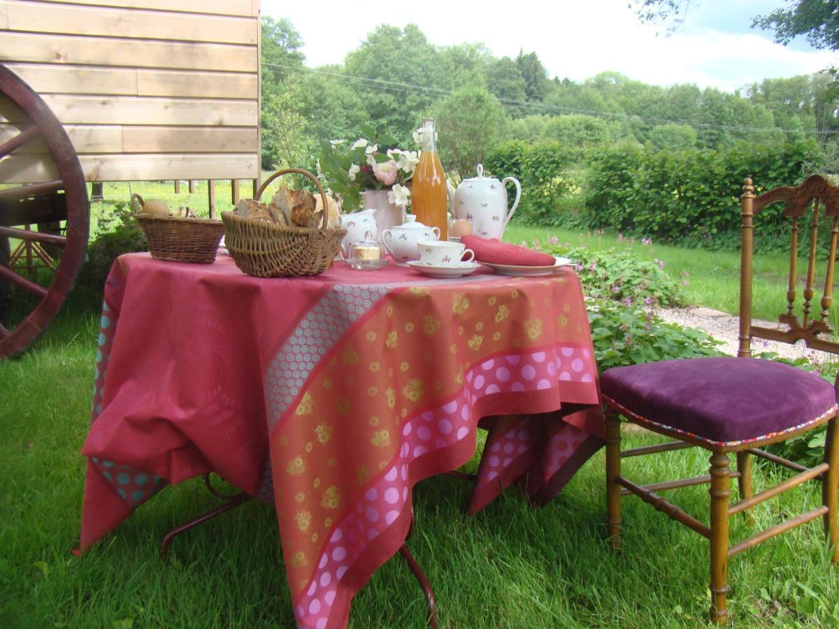 Roulotte Le Temps De Rever Bed and Breakfast Saint-Michel-sur-Meurthe Esterno foto